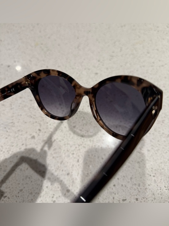 kate spade Black Round Cat-eye Women\'s Sunglasses with Gradient Lenses NWT main image 5